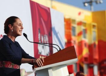 En Veracruz, Presidenta Claudia Sheinbaum destaca recuperación de toda la industria petroquímica de PEMEX