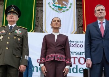 Ninguna injerencia es posible en nuestra Patria: Presidenta en Desfile Cívico Militar por el 215 Aniversario del Grito de la Independencia