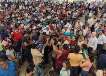 No están solas las familias afectadas por lluvias, continúa la ayuda: Presidenta Claudia Sheinbaum en Poza Rica, Veracruz