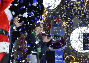 Ciudad Universitaria de la BUAP enciende el espíritu navideño