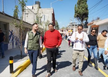 Entrega Gobierno de la Ciudad trabajos de pavimentación en la Junta Auxiliar de San Pablo Xochimehuacán