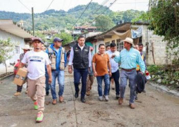 Gobierno del Estado de Puebla brinda atención oportuna a afectados por frente frío 16 en sierra norte