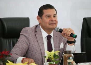 Los grupos delictivos más peligrosos son los delincuentes disfrazados de políticos: Armenta