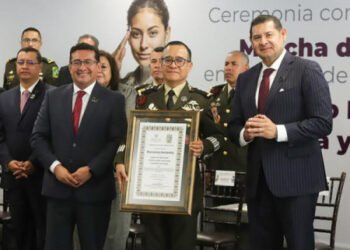 Marcha de la Lealtad honra a fuerzas armadas y refuerza soberanía