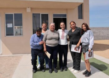 Con la meta de 1.8 millones de viviendas estamos construyendo bienestar: Presidenta encabeza entrega de viviendas en Juárez, Nuevo León