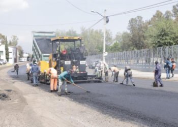 Gobierno de Puebla intensifica rehabilitación en 24 Sur y Bulevar Niño Poblano