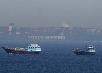 Efecto dominó: cómo el cierre del estrecho de Ormuz podría sacudir la economía mundial