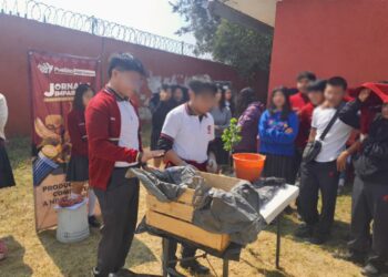 Impulsa Pepe Chedraui cultura ambiental en instituciones educativas de la capital