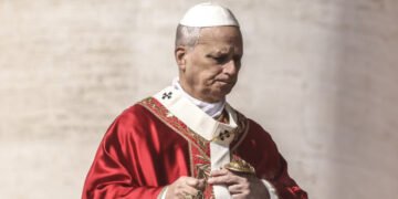 El papa León XIV advierte que “los tiranos están asolando el mundo”