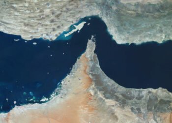 Irán abre el estrecho de Ormuz