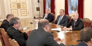 Putin: Rusia hará todo lo que sea en interés de Irán y Oriente Medio para que la paz se instale cuanto antes