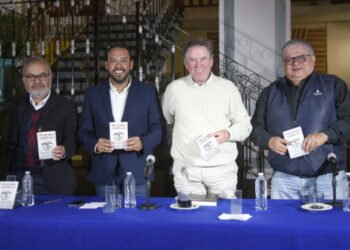 En BUAP Librerías, sucursal Calpulalpan, se presentó el libro Plomo republicano de Omar Mayorga Gallardo