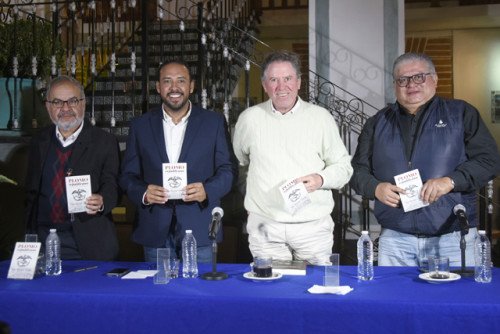 En BUAP Librerías, sucursal Calpulalpan, se presentó el libro Plomo republicano de Omar Mayorga Gallardo