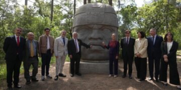 Presidenta visita el Centro Nacional de Supercomputación de Barcelona en el marco de colaboración para el desarrollo de Coatlicue