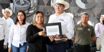 En El Seco, Gobierno Estatal impulsa riqueza comunitaria con obra y apoyos al campo