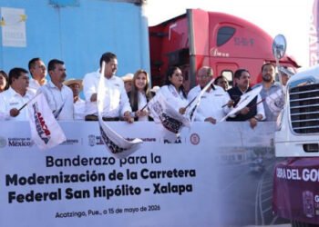 Armenta Mier encabeza banderazo de inicio a modernización de carretera federal San Hipólito-Xalapa