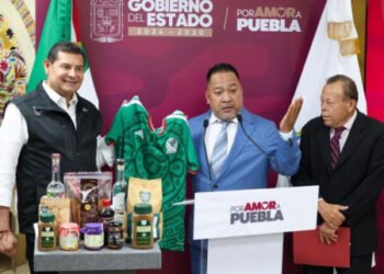 Con modernización aeroportuaria histórica, migrantes poblanos accederá a vuelos directos en un espacio digno