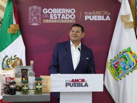Mezcal poblano líder nacional con 118 municipios con denominación de origen