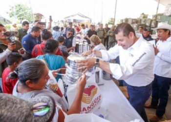 Con Tianguis del Bienestar, Gobierno Federal y Estatal regresan al pueblo lo robado