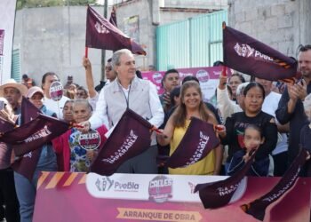 Impulsa Pepe Chedraui obras de pavimentación en la colonia El Salvador