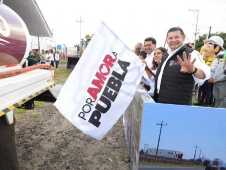 Detona conectividad carretera Gobierno Estatal en San José Chiapa