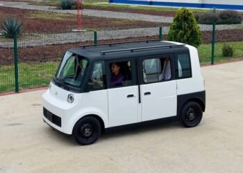 “Olinia es transformación y México está en transformación”: Presidenta Claudia Sheinbaum presenta el vehículo eléctrico Olinia 1