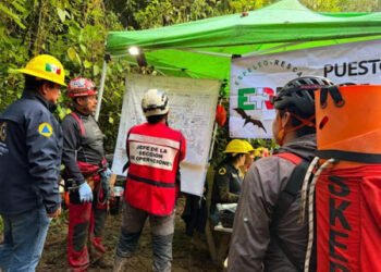 Tras cuatro días de labores, gobierno estatal localiza tres cuerpos extraviados en Chichicazapa