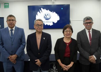 Reconoce Rectora Lilia Cedillo calidad del Posgrado en Microbiología