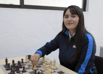 Obtiene alumna BUAP medalla de plata en ajedrez