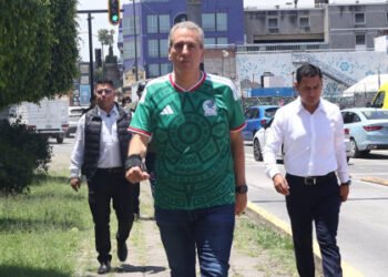 Supervisa Pepe Chedraui labores de drenado en el Puente de Ovando para restablecer la circulación segura