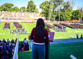 Con cercanía, Secretaría de Deporte y Juventud inspira a estudiantes del CENHCH