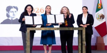 Presidenta firma y envía iniciativa de Ley General para prevenir, investigar, sancionar y reparar el daño por el delito de feminicidio