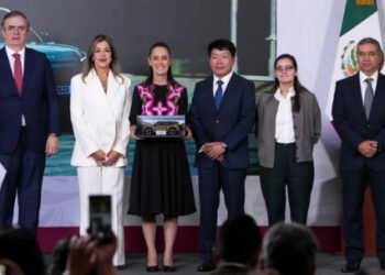 Plan México: presidenta destaca inversión de Kia de 649 mdd para producción de vehículo eléctrico; muestra la confianza en el país