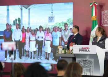 Gobierno Estatal otorga impulso histórico a organización comunitaria