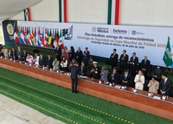 Cuando México trabaja unido, no hay desafío que no podamos enfrentar: Presidenta entrega reconocimientos a por Plan Kukulkán