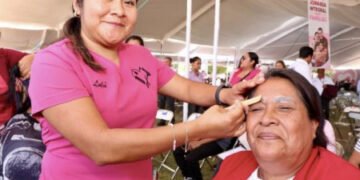 SEDIF fortalece atención a familias de la Sierra Negra con nuevos apoyos.