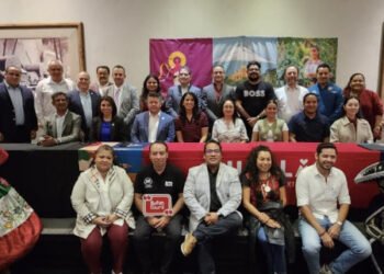 Puebla y Tabasco acuerdan impulsar el turismo mediante conectividad aérea