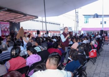 Entrega Pepe Chedraui más de 3 mil apoyos alimentarios a familias de La Libertad