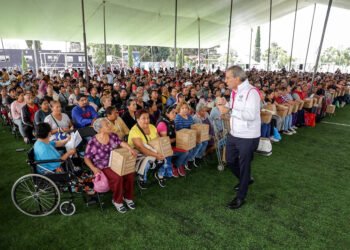 Entrega Pepe Chedraui más de 7 mil despensas en Romero Vargas
