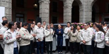Presidenta Claudia Sheinbaum presenta el minivehículo Olinia Carga; la convocatoria para su producción se publica en septiembre