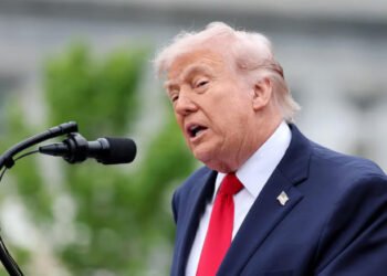 Trump ahora quiere a las empresas canadienses para que sean Made In USA