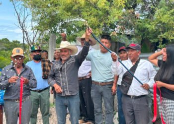 Resuelven agua potable en zona de Ahuatempan