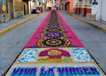 “La Noche Mágica” de Acatzingo mostrará más de 9 kilómetros de alfombras artísticas