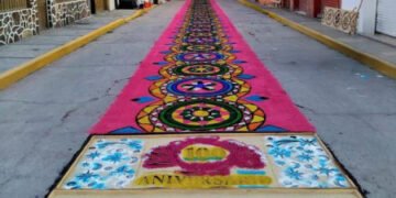 “La Noche Mágica” de Acatzingo mostrará más de 9 kilómetros de alfombras artísticas