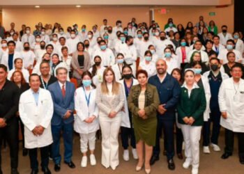 Ceci Arellano encabeza entrega de insumos y equipo biomédico al Hospital General Zona Norte