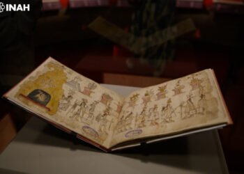 Después de casi 200 años, el Códice Azcatitlan regresa a México