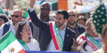 El alcalde de Nueva York proclama «¡Que viva Puebla York!» y garantiza apoyo a la comunidad migrante mexicana