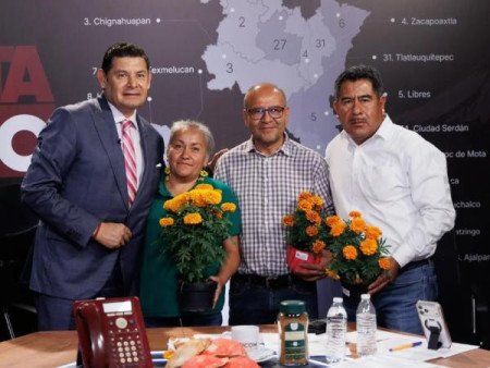 Productores atlixquenses reconocen estrategia estatal para impulsar al campo