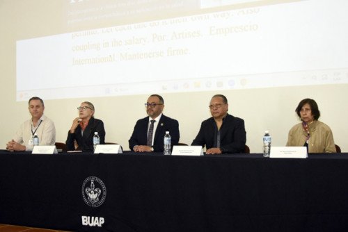 Construye BUAP puentes entre la ciencia básica y la aplicación clínica