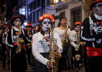 XV Desfile de Calaveras 2026, una tradición ciudadana que vuelve a llenar de vida, color y memoria las calles de Puebla